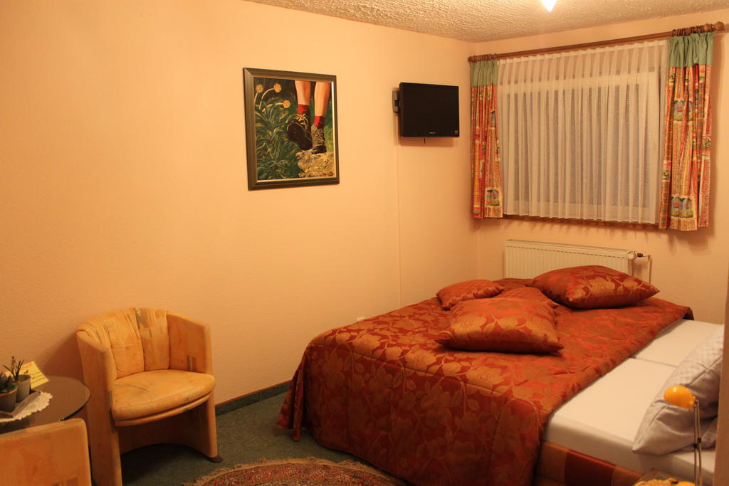 Hotel Restaurant Wolfsschlucht Bad Muenstereifel Zimmer foto